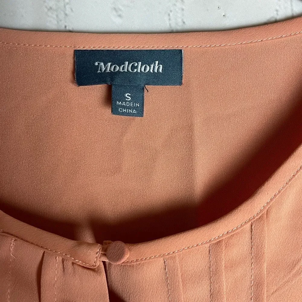 ModCloth Size Small Short Sleeve Blouse - Picture 7 of 10